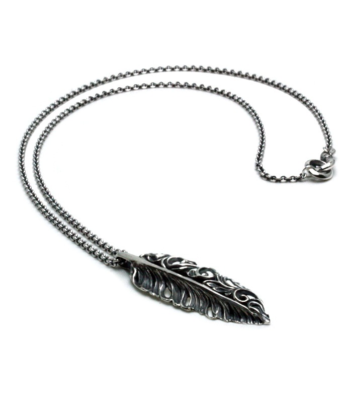 Acanthus Feather Necklace / Large