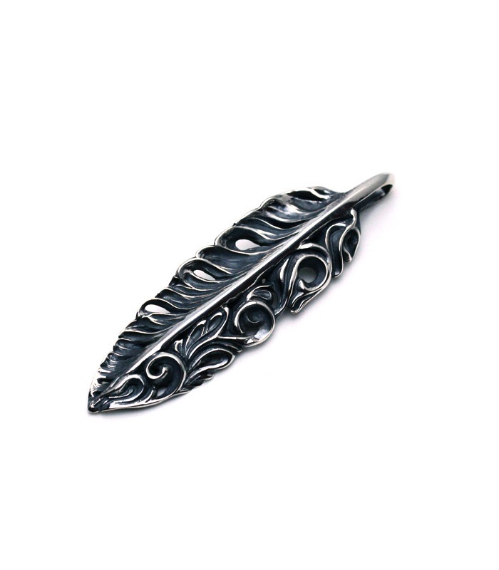 Acanthus Feather Necklace / Large