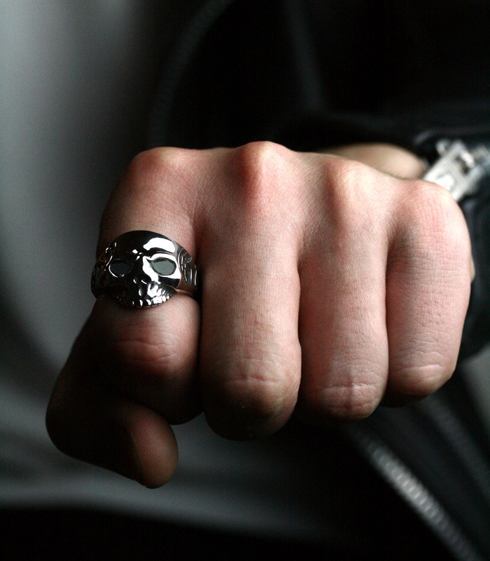 AG Skull Ring / Onix Stone Eyes