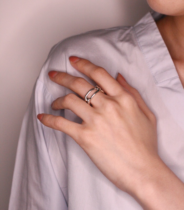 DECORATE Long Chain Ring