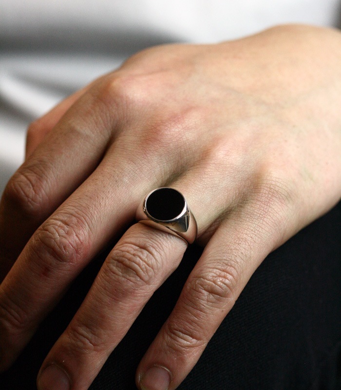 Onyx Signet Ring / Large