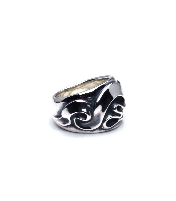 Wave Ribbon Ring / Wide