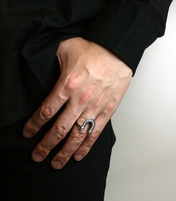 WHITE CZ SMALL HORSESHOE RING