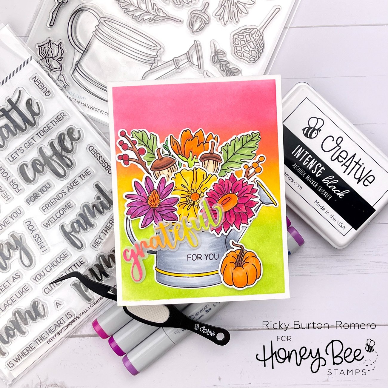 Honey Bee Stamps-åȢGarden Harvest Florals