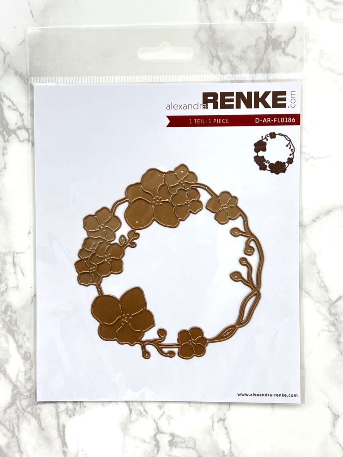 Alexandra Renke Die-D-AR-FL0186Sakura wreath