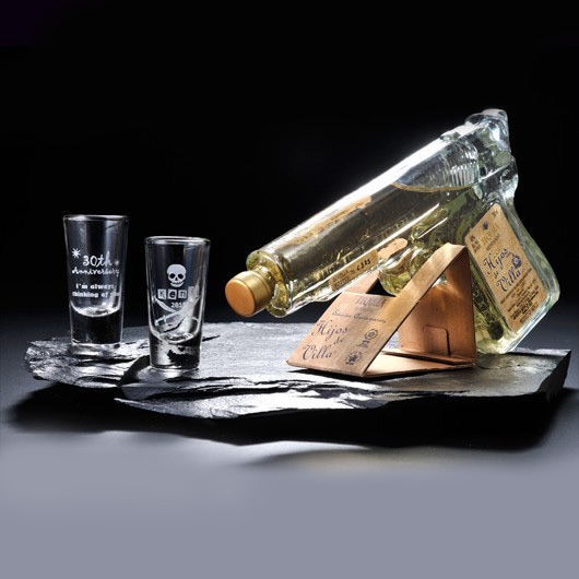 テキーラ　tequila未開封 ※外装汚れあり　オリジナルショットグラス2入り テキーラ tequila未開封 ※外装汚れあり オリジナルショット