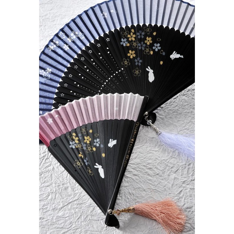 名入れ My扇子開くと出てくる桜兔 グラデーション