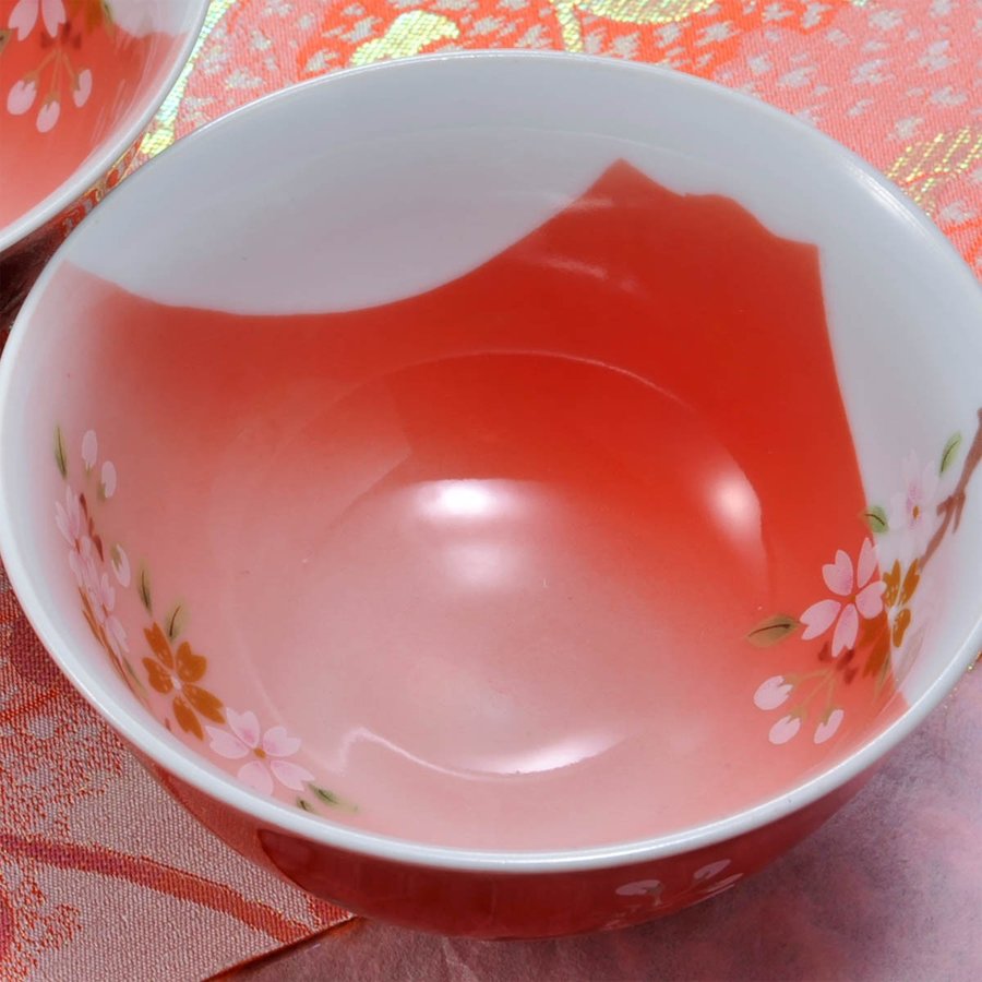 名入れ 有田焼 開運赤富士茶碗 木箱入り ペアセット