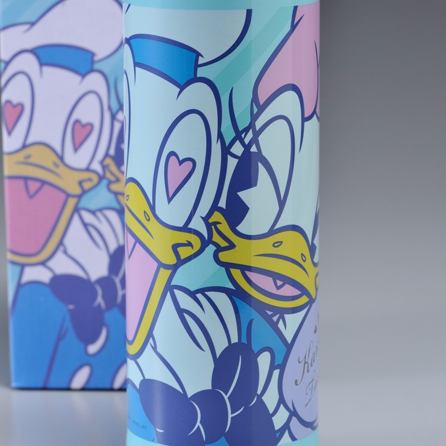 【在庫限り】 名入れ ディズニー ドナルド&デイジー 軽量ワンタッチボトル500mL
