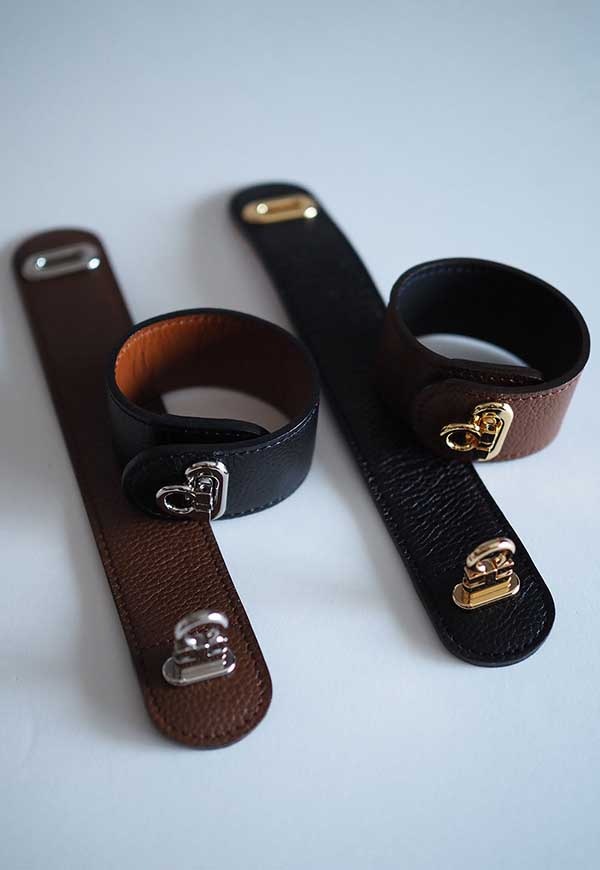 ANIECA レザーバングル　ブラック&シルバー ANIECA レザーバングル ブラック&シルバー