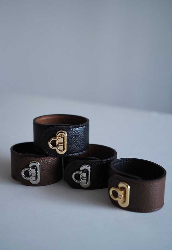 ANIECA レザーバングル　ブラック&シルバー レザーバングル2 | SALE ITEM 【2026/1/1 0:00～/1/5 9:59まで開催