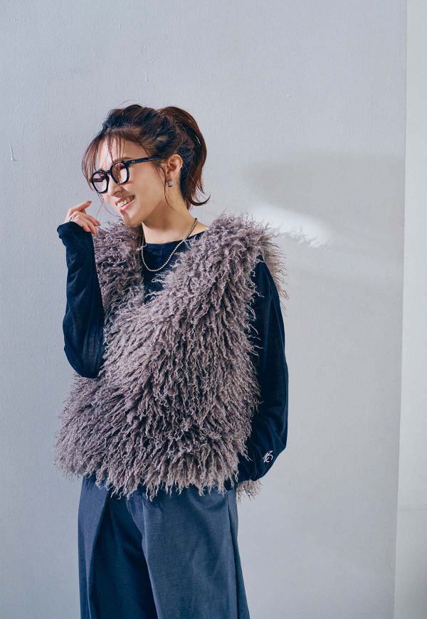 9月26日販売開始】Curly Fur Vest/カーリーファーベスト | 全