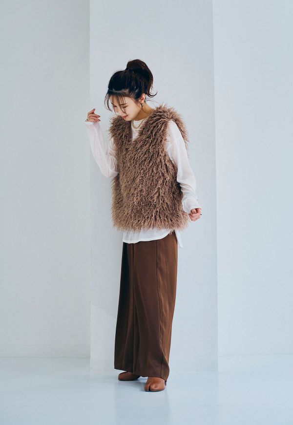 9月26日販売開始】Curly Fur Vest/カーリーファーベスト | 全