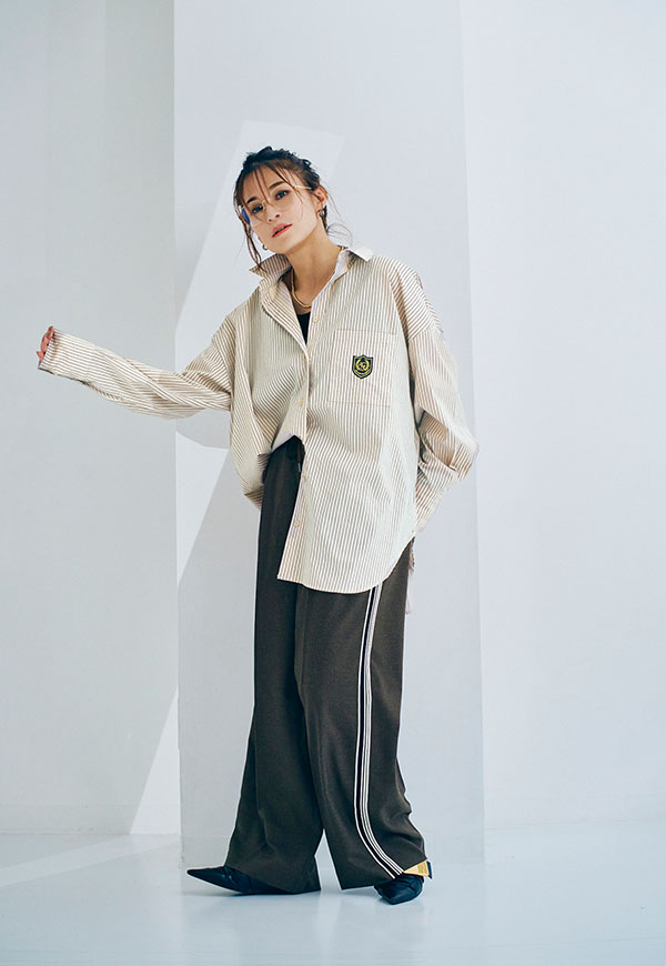 9月11日11:30販売開始】Stripe emblem Shirt/ストライプ