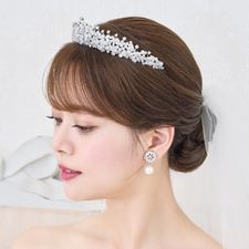 ブライダルアクセサリーならANNAN WEDDING
