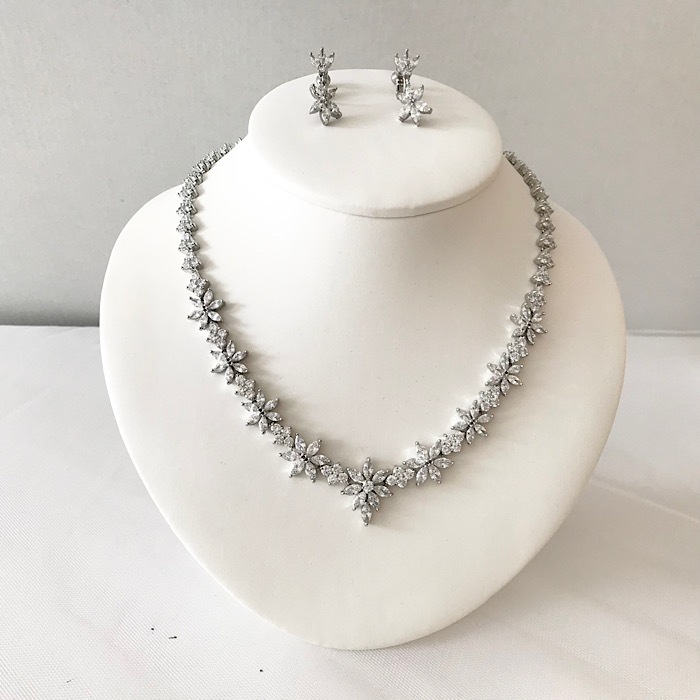 �ͥå��쥹���åȡ�FN13