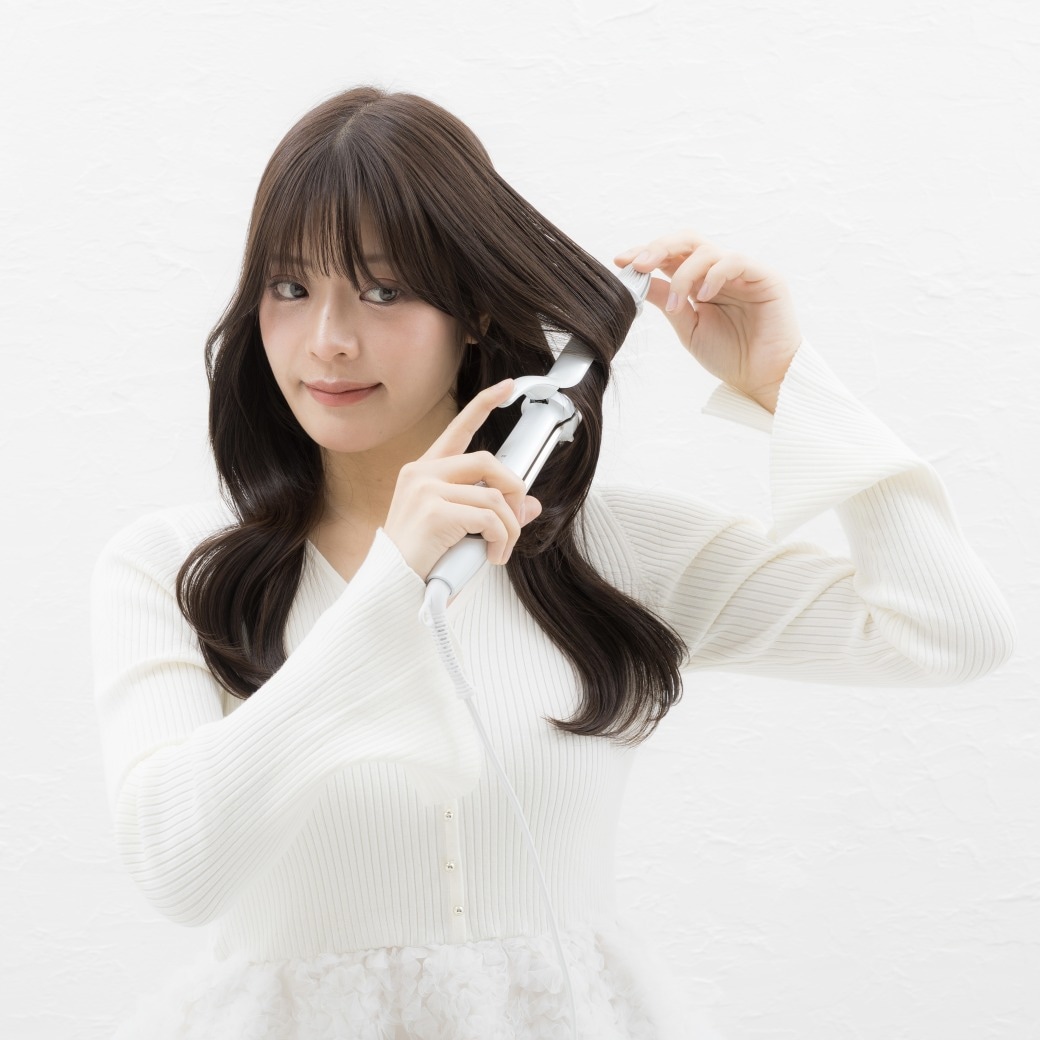 最終セール＊5/17削除＊最新モデル＊新品 KINUJO 絹女 2WAYIRON 2WAY IRON / KINUJO(ヘアアイロン, 美容家電)の通販 - アット