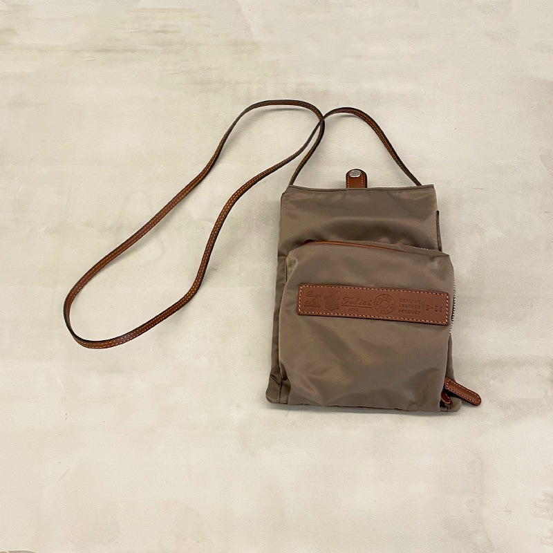 【Felisi フェリージ】バッグ