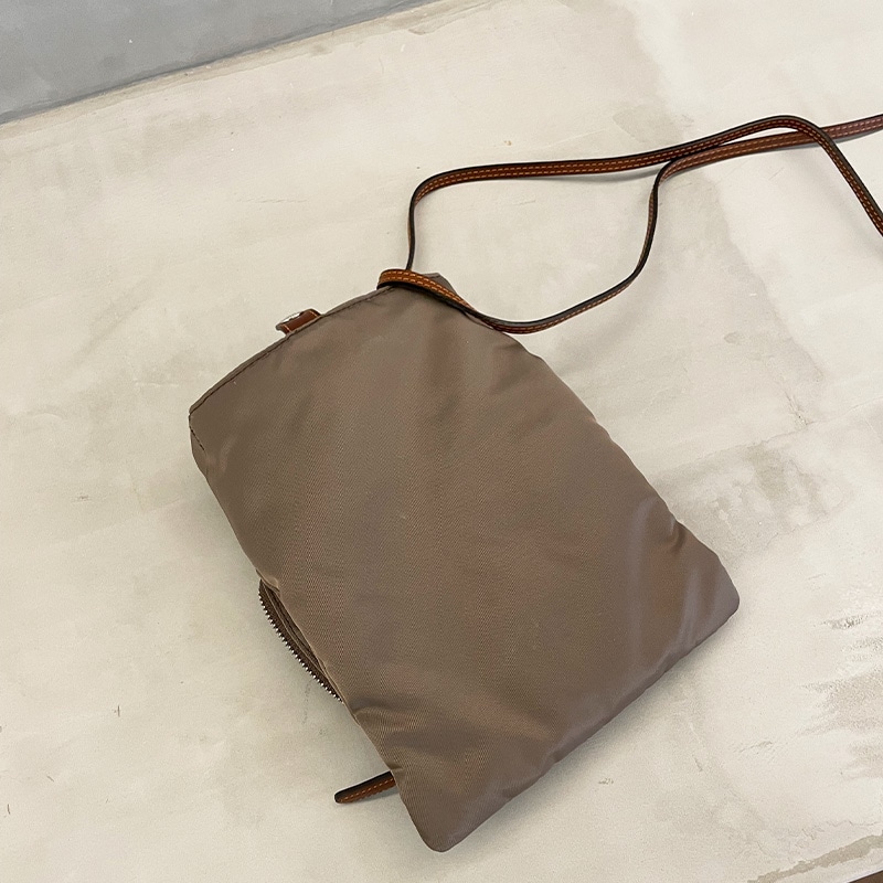 【Felisi フェリージ】バッグ