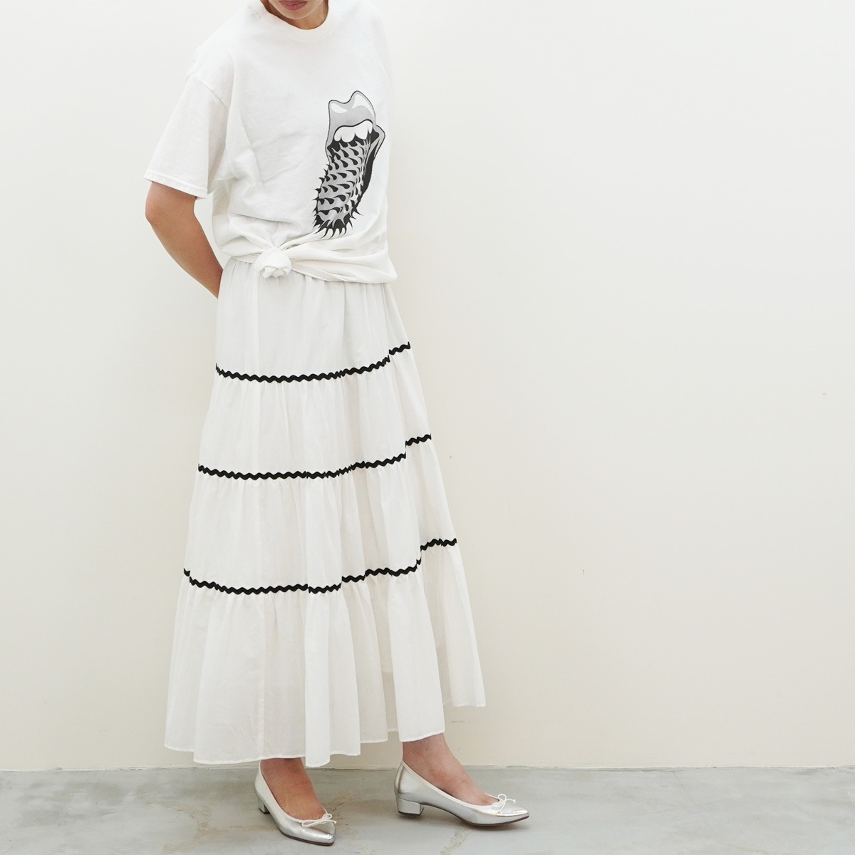 【LuvLEE ラヴリー】Tシャツ