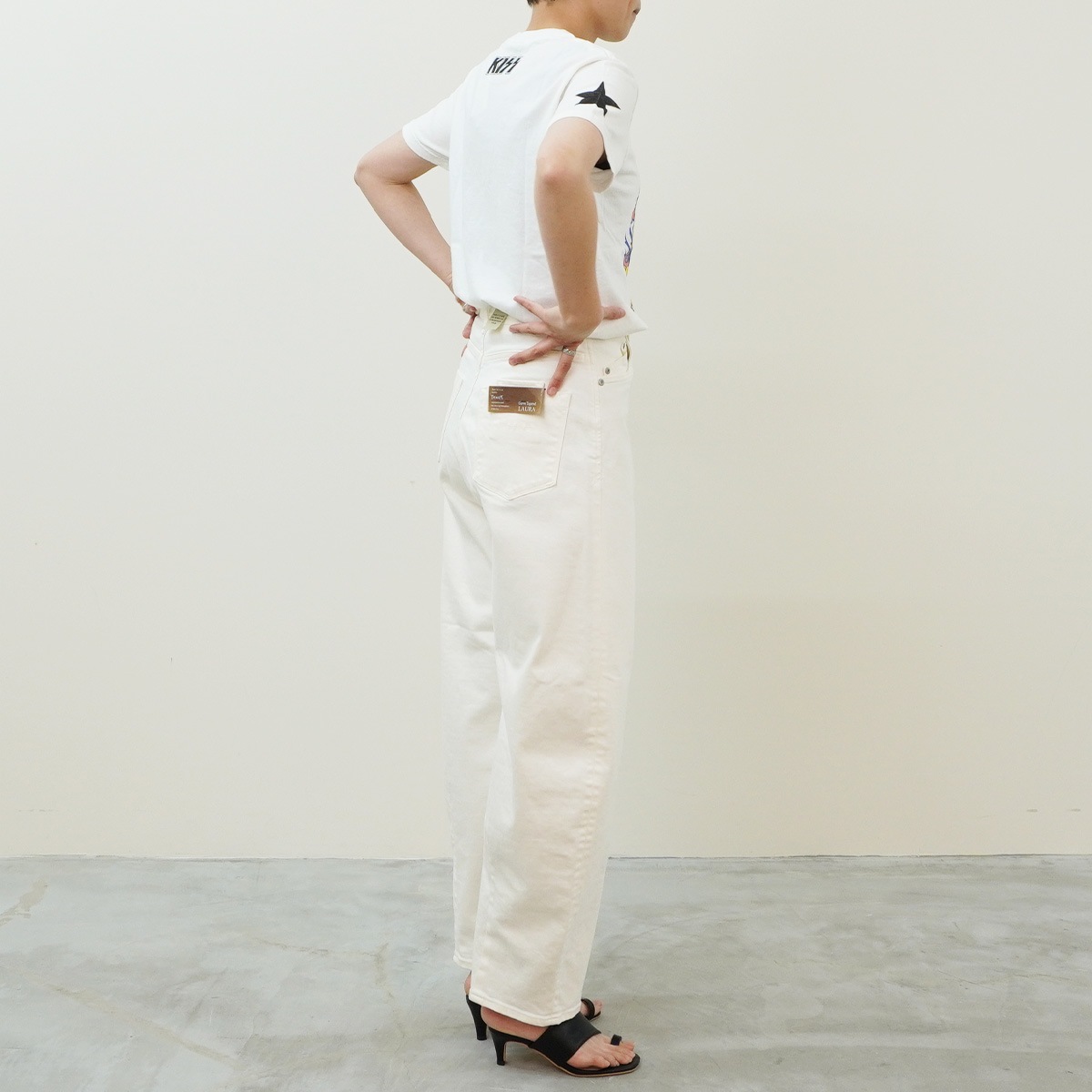 【LuvLEE ラヴリー】Tシャツ