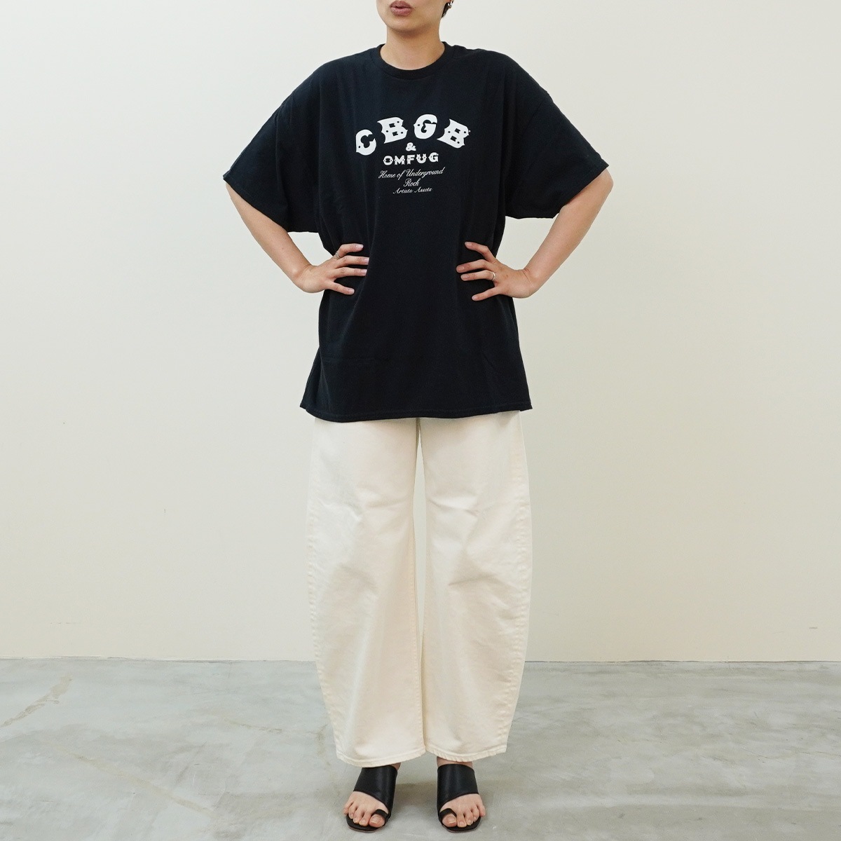【LuvLEE ラヴリー】Tシャツ