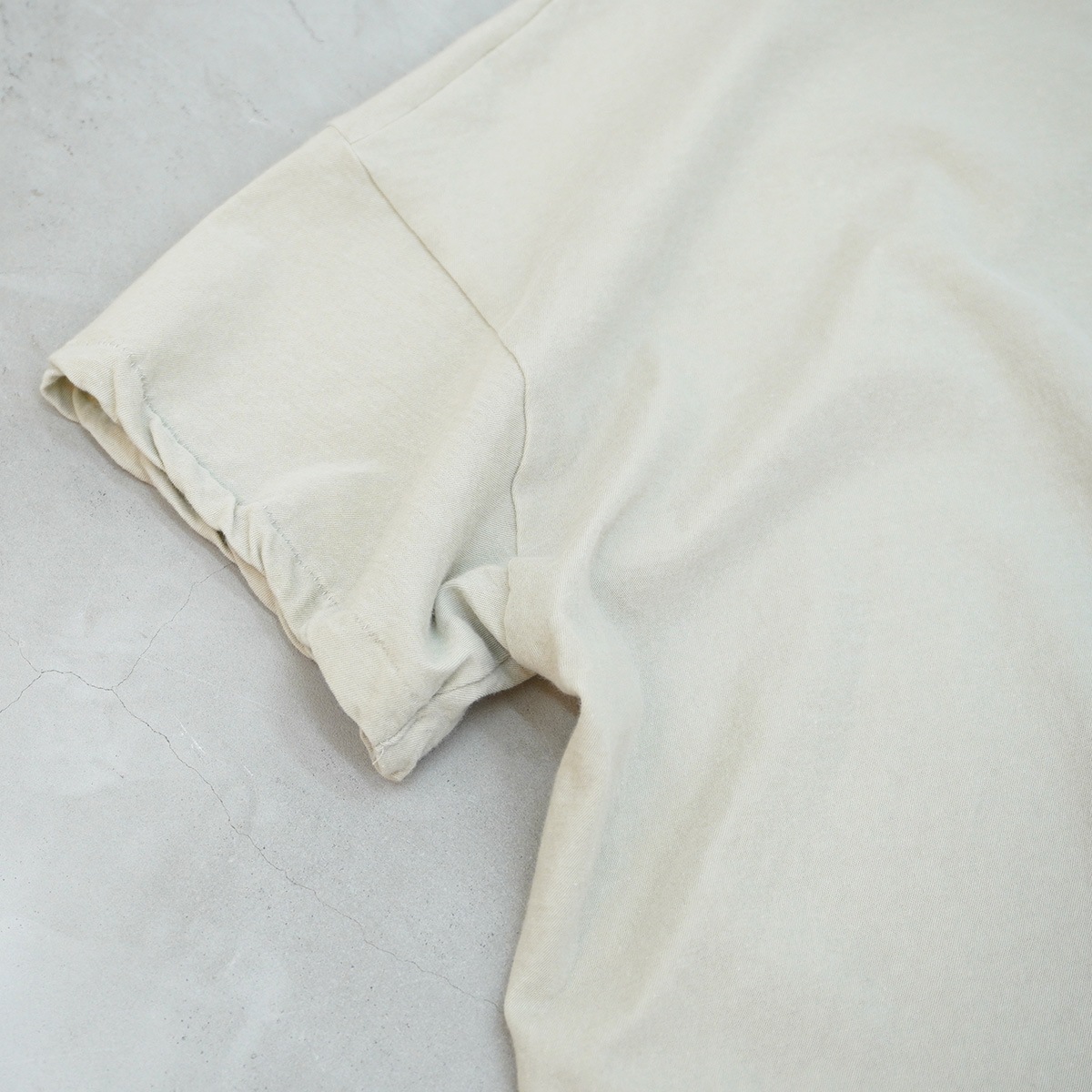 【GREY CHORD グレーコード】 トップス