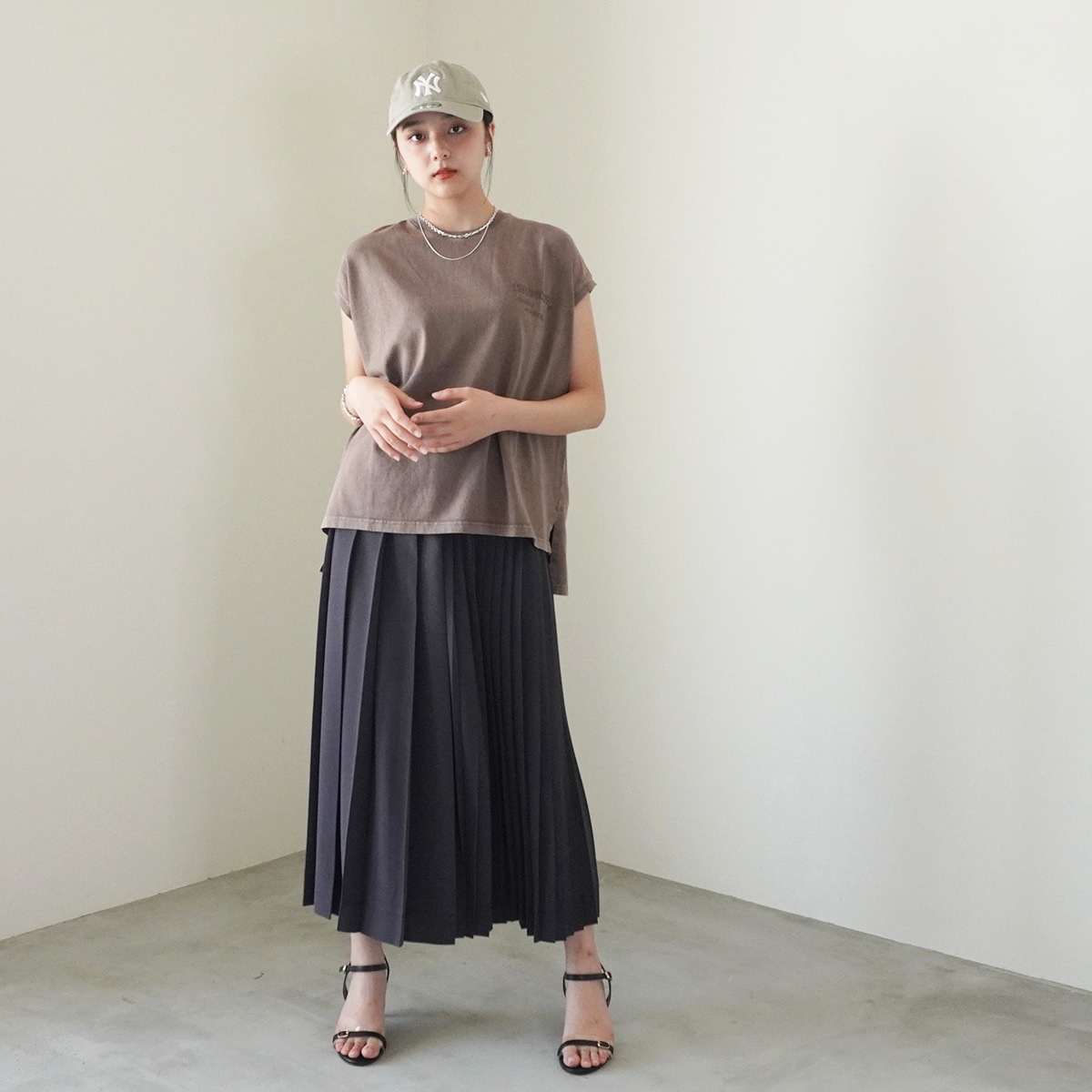 【upper hights アッパーハイツ】Tシャツ