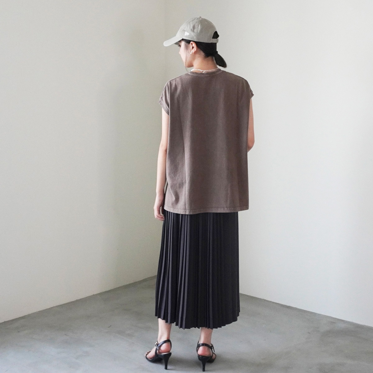 【upper hights アッパーハイツ】Tシャツ