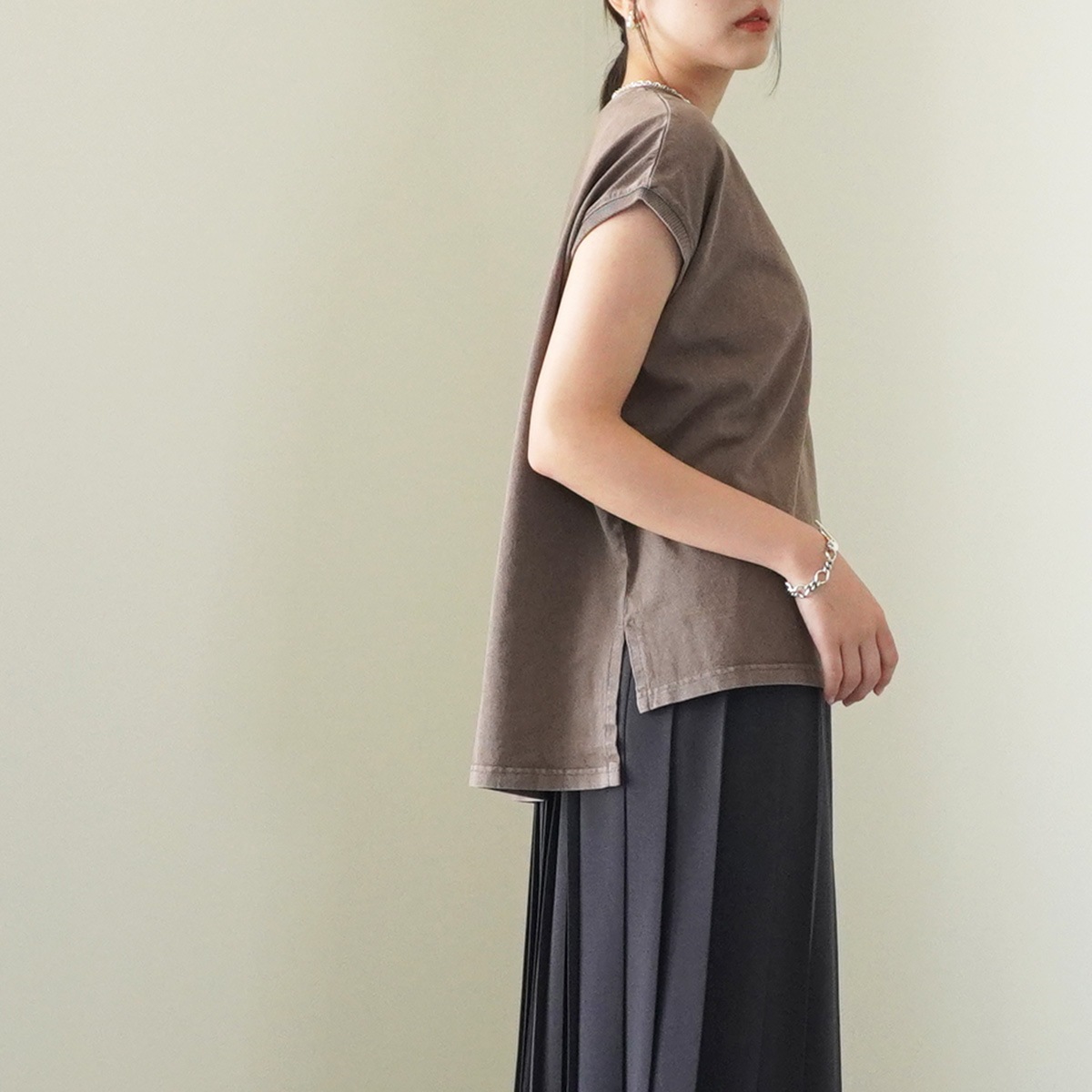 【upper hights アッパーハイツ】Tシャツ