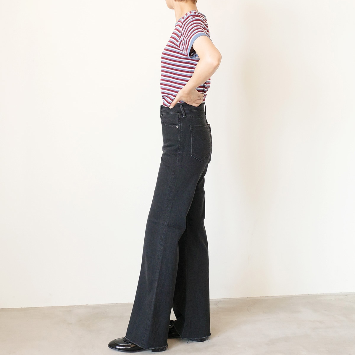 YANUK フレア CLAIRE CBK 横から