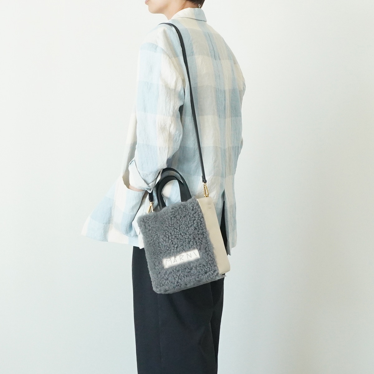 MARNI マルニ 編みバッグ ミニバッグ ミニトートバッグ カーキ系 ●②a MARNI マルニ 編みバッグ ミニバッグ ミニトートバッグ カーキ系