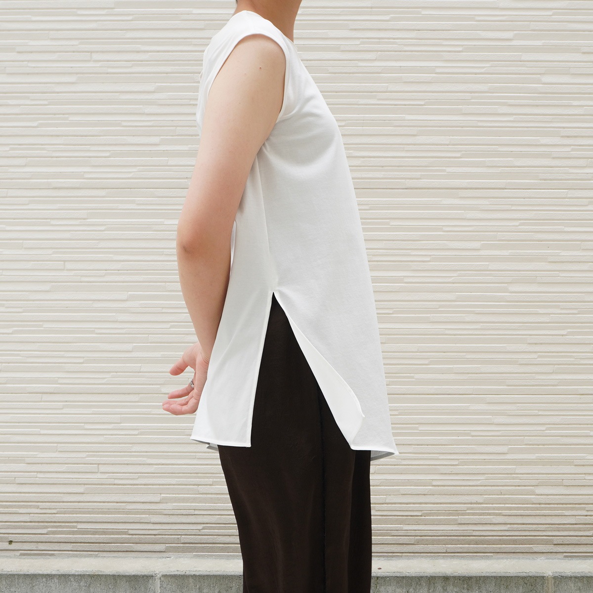 2枚組　トゥモローランド Ballsey 黒 DES PRES 白 LINTON TWEED COLLECTION 2025 Ballsey White Line