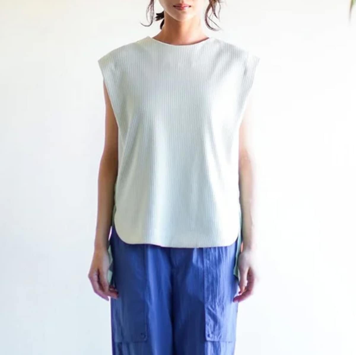 ラリアムー Lallia Mu 刺繍　プルオーバー　白　M 半袖　異素材 ラリアムー Lallia Mu 刺繍 プルオーバー 白 M 半袖 異素材