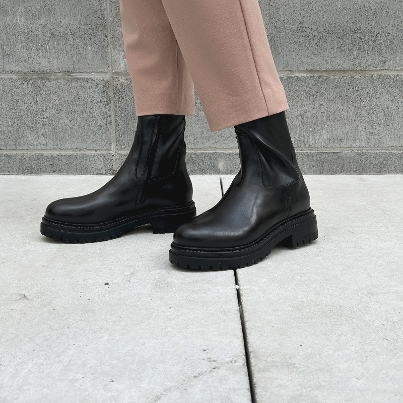 美品✨NEUF ヌフ レザー ストレッチアンクルブーツ サイドジップ 38 NEUF ヌフ】靴 | ANNE onlinestore - アンネ松本公式オンラインストア