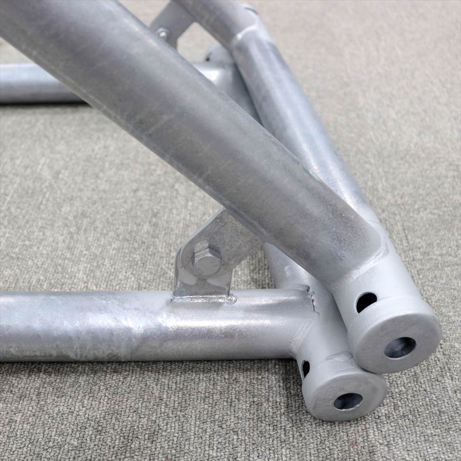＜PU-001 パイプ馬（48.6Φ）＞高さ42×幅55×奥行40cm<br>【土日出荷不可】