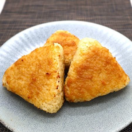 焼きおにぎり(味噌バター)　１個(110ｇ)/ｐ×3個
