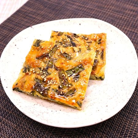 豚肉じゃがにらチヂミ ２枚