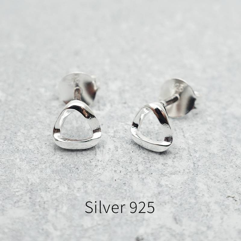 ピアス レディース シルバー925 ねじれ三角 金属アレルギー対応 silver