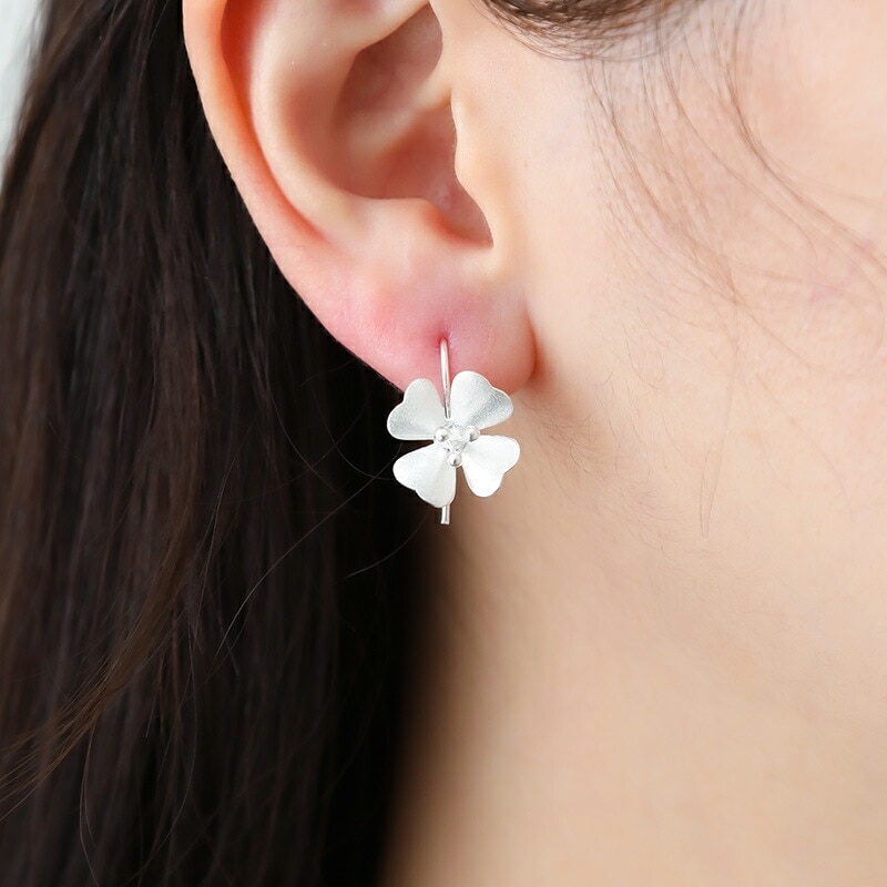 ピアス 花 シルバー925 金属アレルギー対応 フラワー フック かわいい