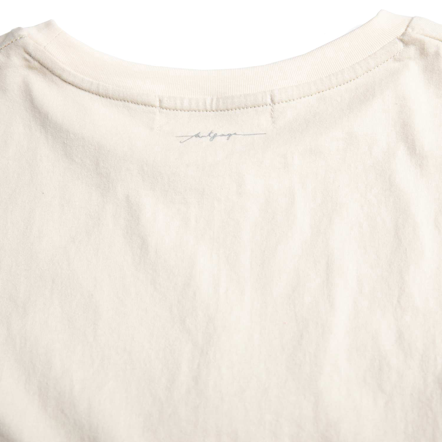 ���إӥ�����Tee