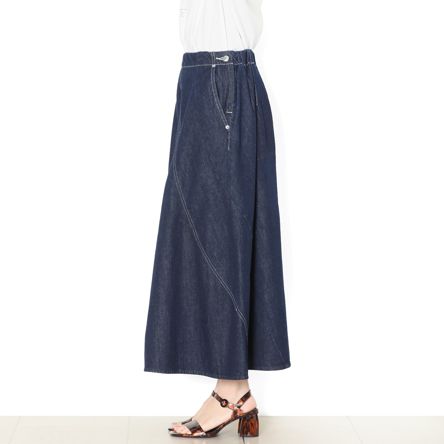 �ǥ˥�ѥ饽�륹������