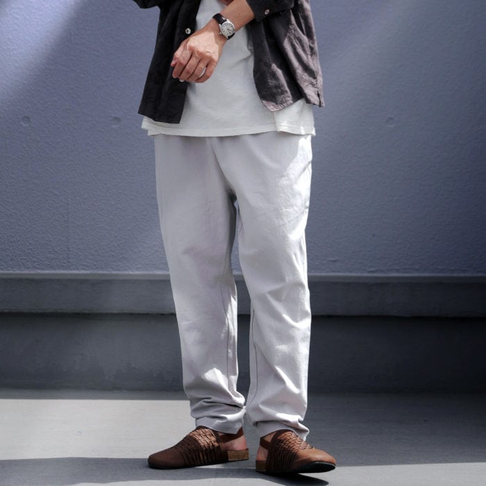 至極のスタンダードな一本。品ある大人のゆるパンツ。ジョッパーズパンツ・再再販。メール便不可