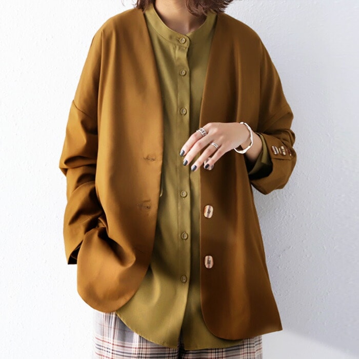 よりラインの美しさを実感できる、シンプルさ。ノーカラージャケット
