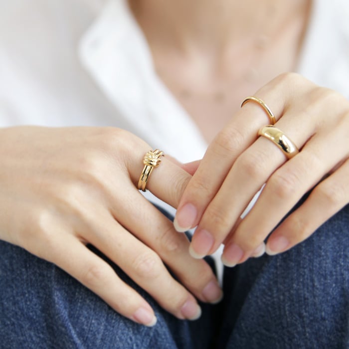 アクセ送料無料 リング 指先に華やかさをプラス。女性らしさ格段に引き出す３連リングセット・再販。(10)メール便可