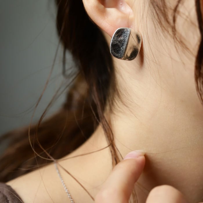 アクセ送料無料 ピアス アクセサリー チタン シルバー ゴールド スクエア 四角 変形 レディース シック・(10)メール便可