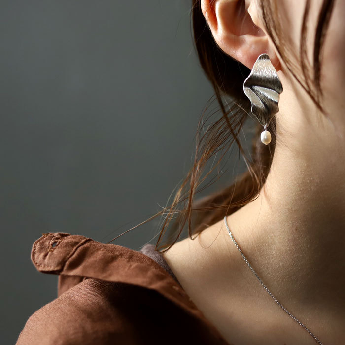 アクセ送料無料 ピアス アクセサリー 淡水パール シック モダン レディース・(10)メール便可