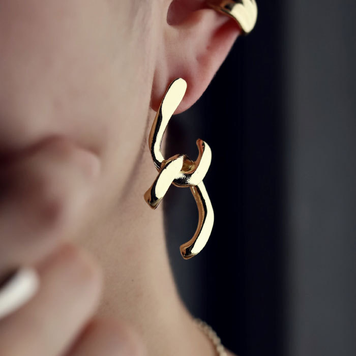 アクセ送料無料 ピアス アクセサリー シルバー ゴールド チェーン クロス 変形 シンプル モダン シック レディース・(10)メール便可