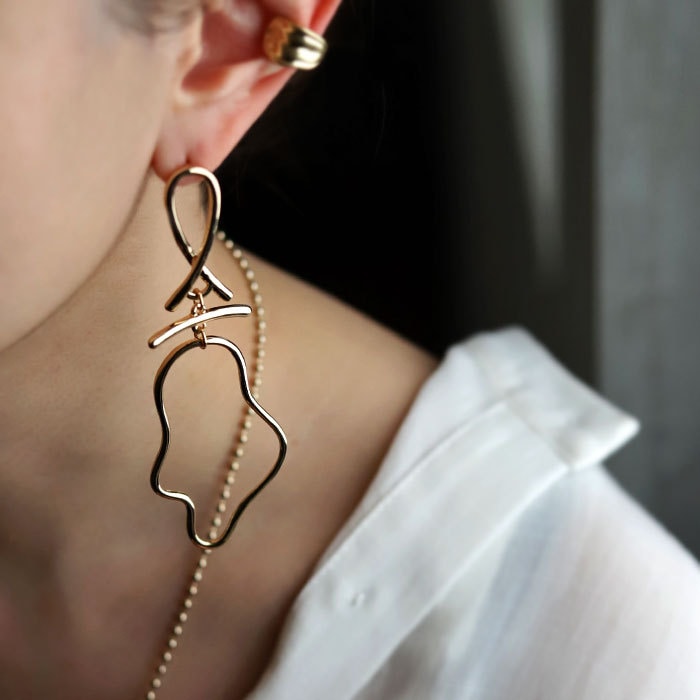 CORNU アシンメトリーピアス 一点物 ヴィンテージ BUTTON＆CUFFLINKS