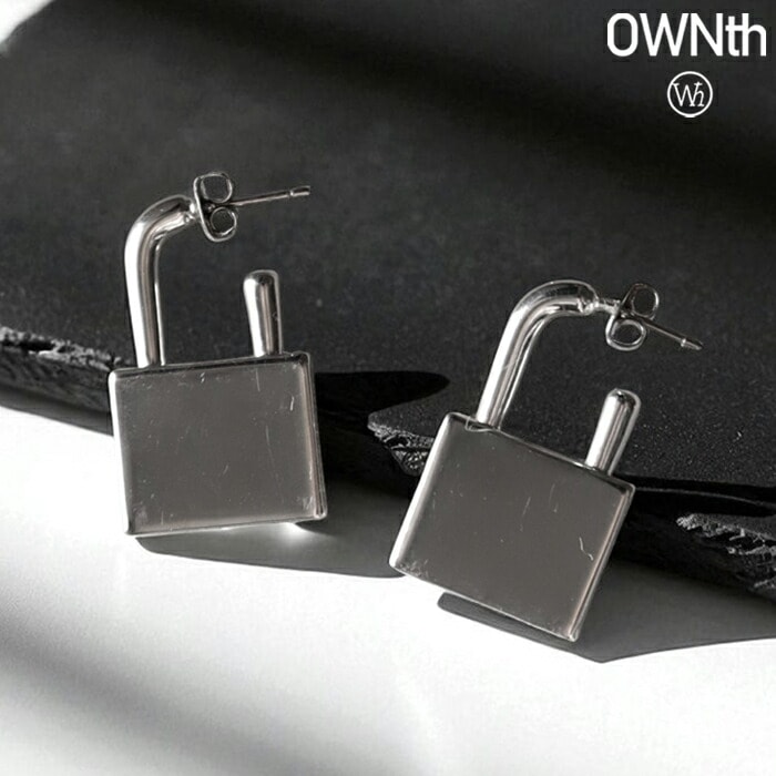 アクセ送料無料 南京錠モチーフ ピアス レディース 両耳用・(80)メール便可